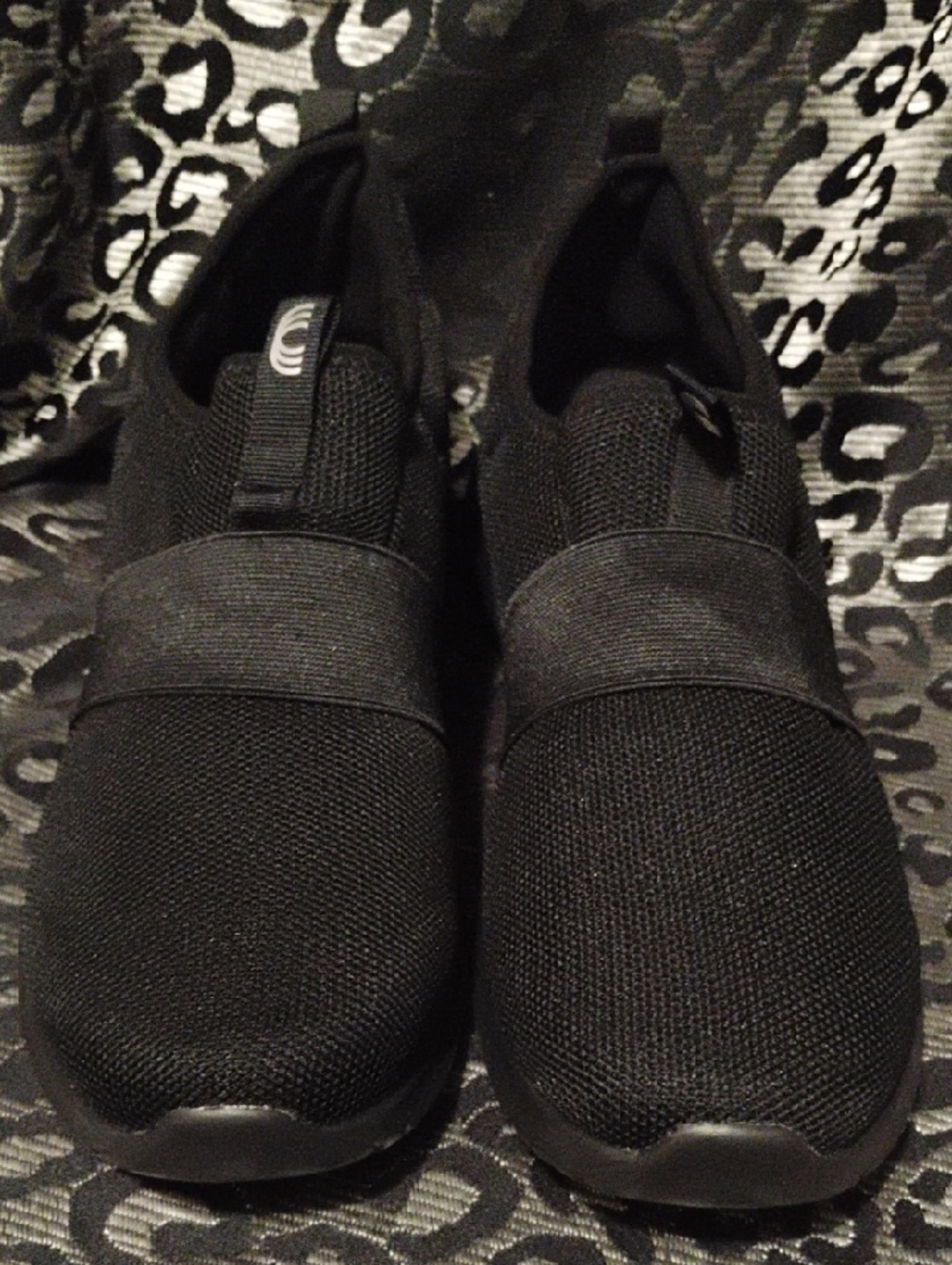 Slip-On Black Mesh Sneakers with Elastic Strap NIB